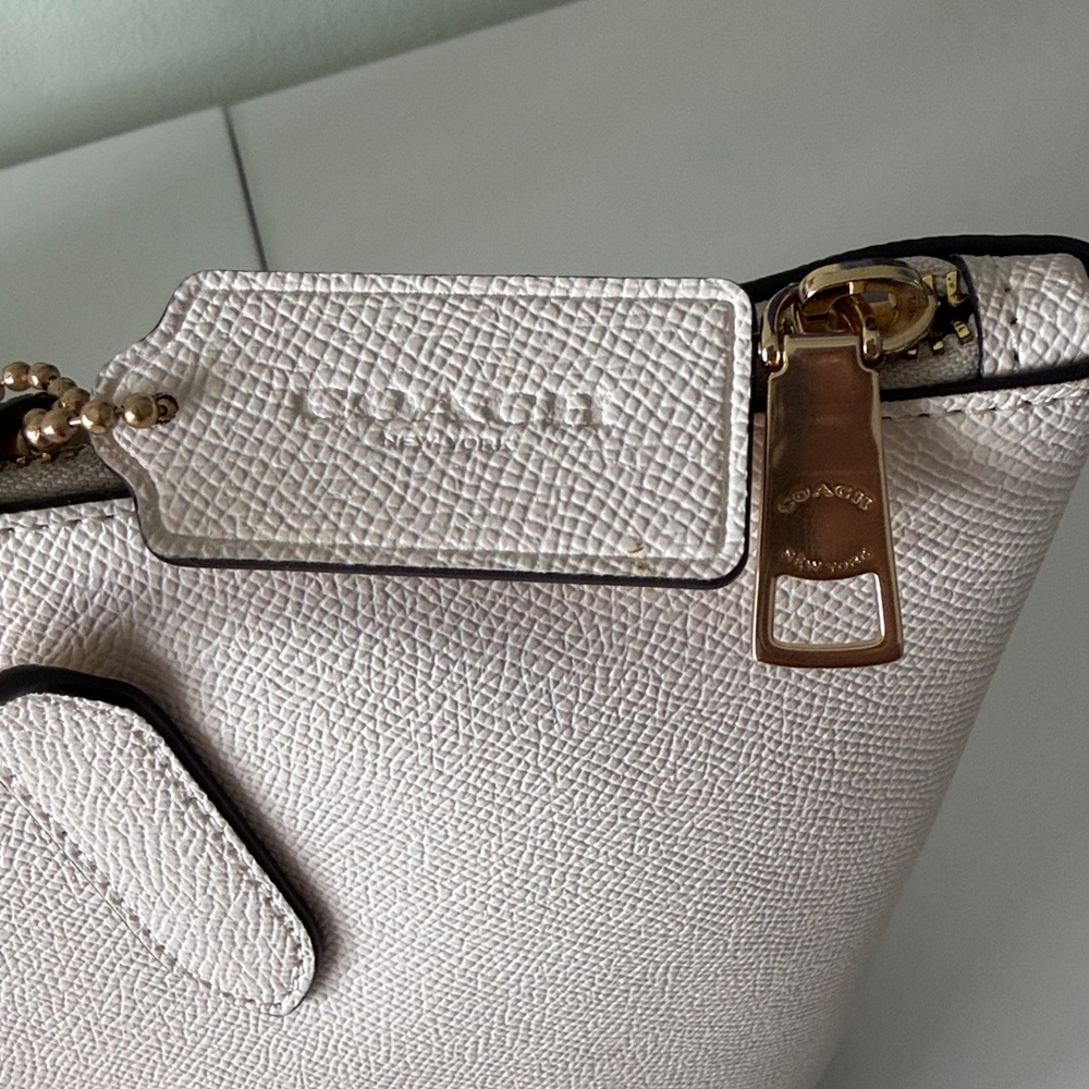 EUC Coach Outlet Zip Top Tote. Color: Chalk. - Picture 3 of 15